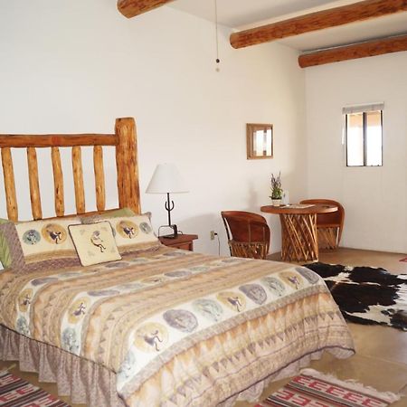 Rancho Milagro Bed & Breakfast Elgin Bagian luar foto