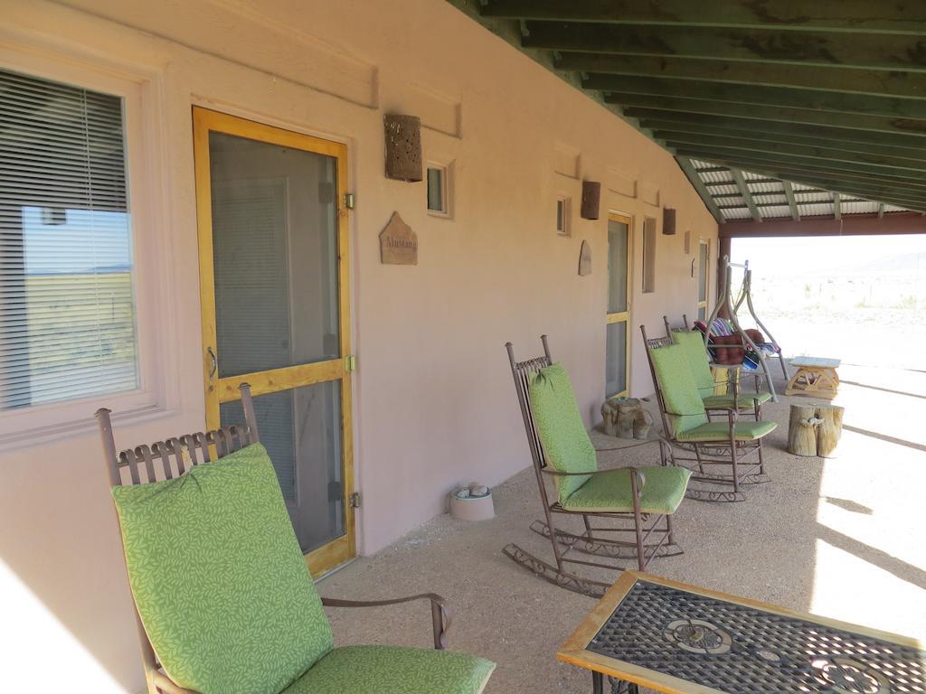 Rancho Milagro Bed & Breakfast Elgin Ruang foto