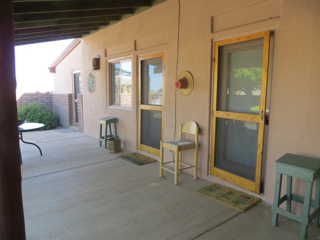Rancho Milagro Bed & Breakfast Elgin Ruang foto