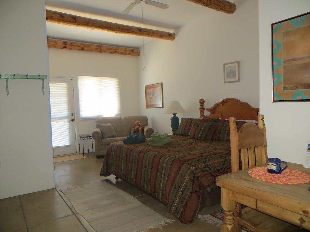 Rancho Milagro Bed & Breakfast Elgin Ruang foto